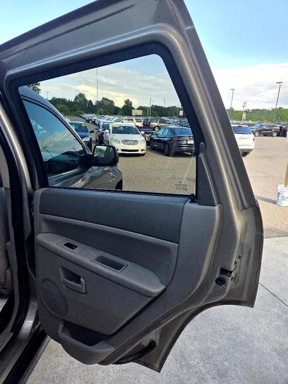 used 2006 Jeep Grand Cherokee car, priced at $4,495