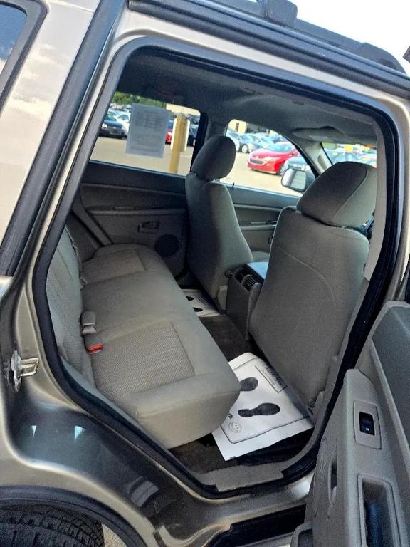 used 2006 Jeep Grand Cherokee car, priced at $4,495