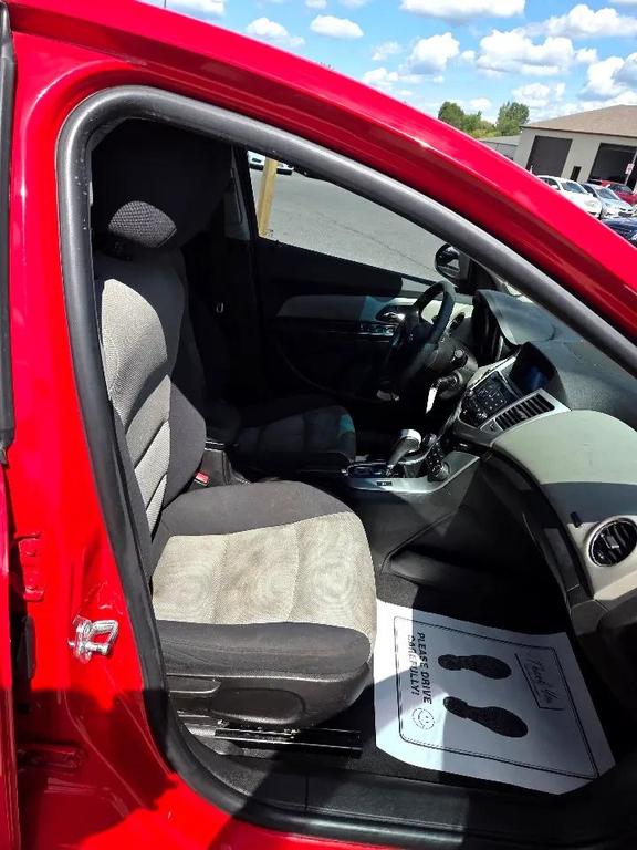 used 2015 Chevrolet Cruze car, priced at $4,995