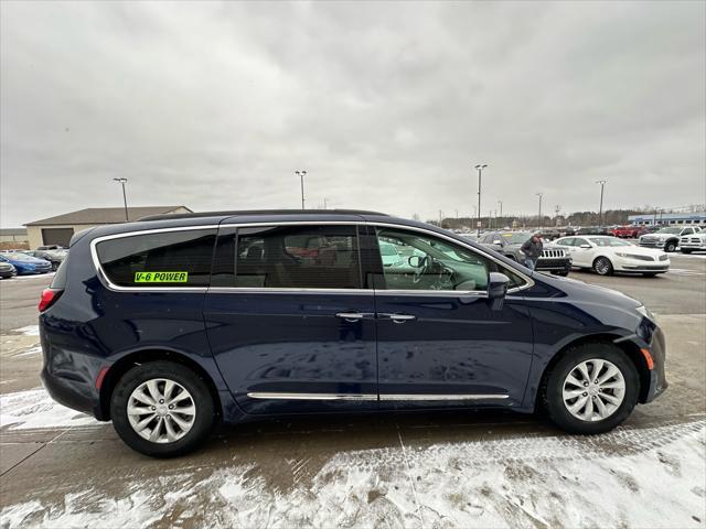 used 2017 Chrysler Pacifica car, priced at $9,995