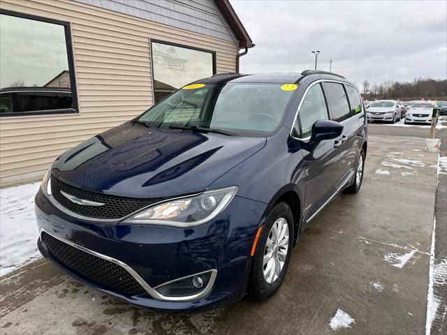 used 2017 Chrysler Pacifica car, priced at $9,995