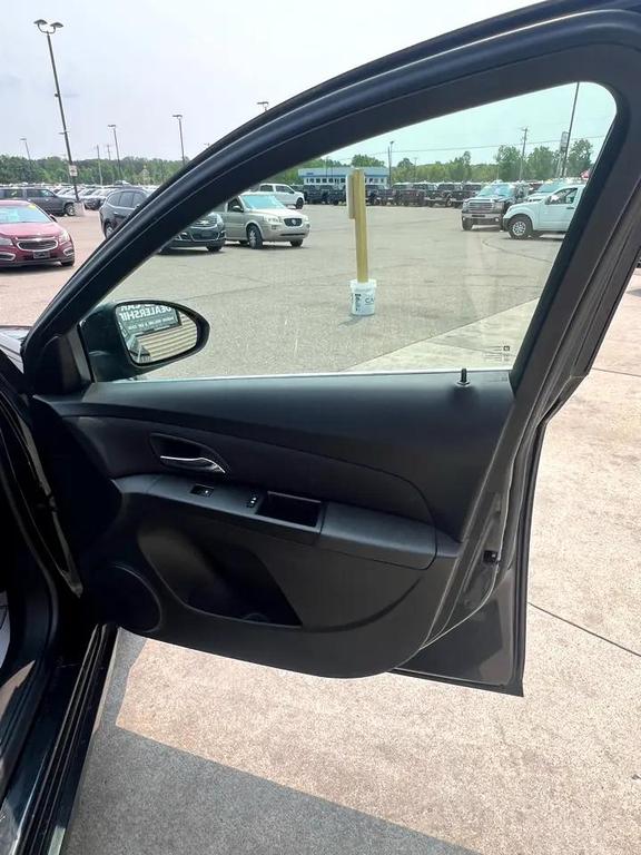 used 2016 Chevrolet Cruze Limited car, priced at $4,995