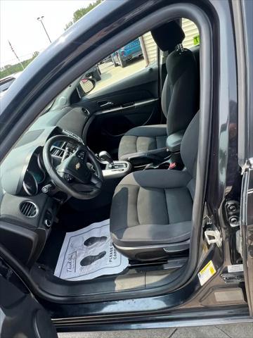 used 2016 Chevrolet Cruze Limited car, priced at $5,495