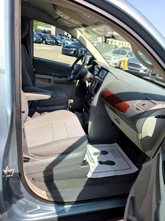 used 2009 Chrysler Town & Country car, priced at $2,995