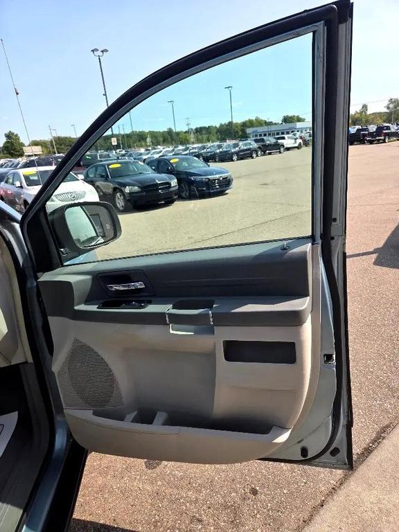 used 2009 Chrysler Town & Country car, priced at $2,995