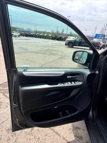 used 2016 Dodge Grand Caravan car, priced at $6,995