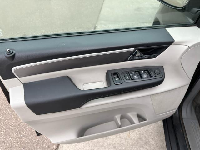 used 2014 Volkswagen Routan car, priced at $5,495