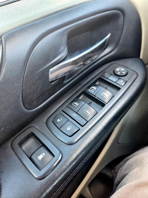 used 2012 Dodge Grand Caravan car, priced at $2,995
