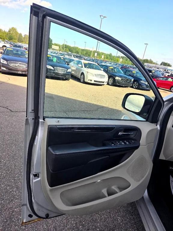 used 2012 Dodge Grand Caravan car, priced at $2,995