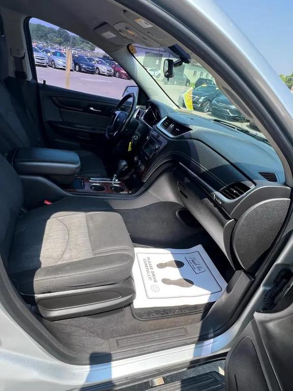 used 2013 Chevrolet Traverse car, priced at $4,995