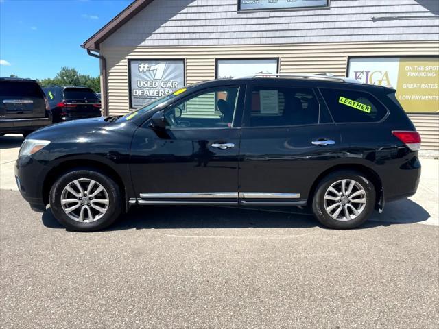 used 2014 Nissan Pathfinder car, priced at $5,495