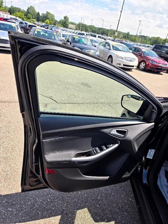 used 2014 Ford Focus car, priced at $3,995