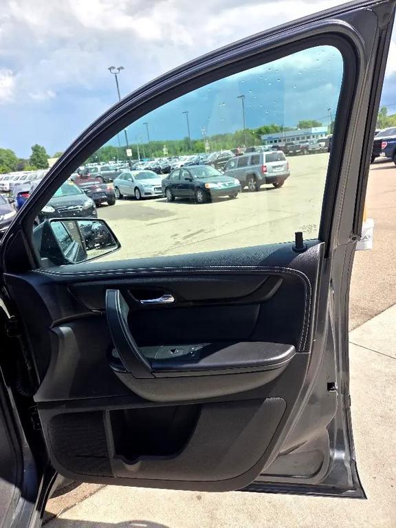 used 2013 Chevrolet Traverse car, priced at $4,495