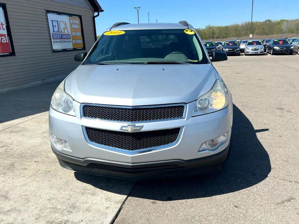 used 2011 Chevrolet Traverse car, priced at $3,495