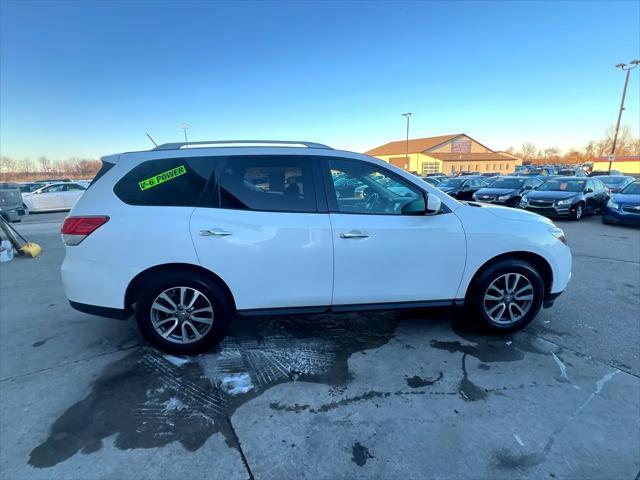 used 2014 Nissan Pathfinder car, priced at $5,495