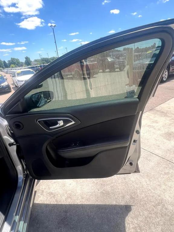 used 2015 Chrysler 200 car, priced at $4,495