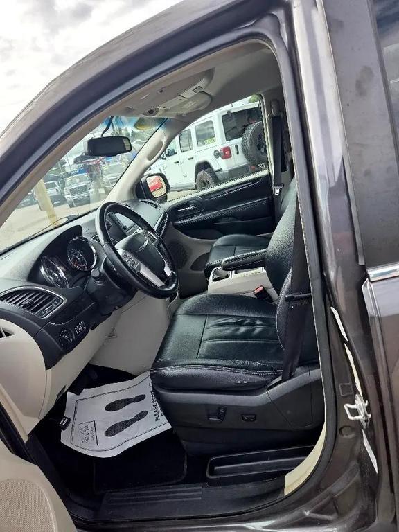 used 2015 Chrysler Town & Country car, priced at $4,495