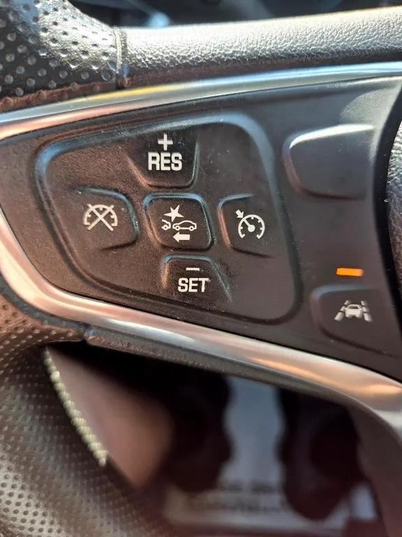 used 2020 Chevrolet Equinox car, priced at $9,995