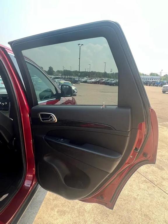 used 2013 Jeep Grand Cherokee car, priced at $5,995