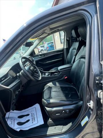 used 2022 Jeep Grand Cherokee car, priced at $24,995