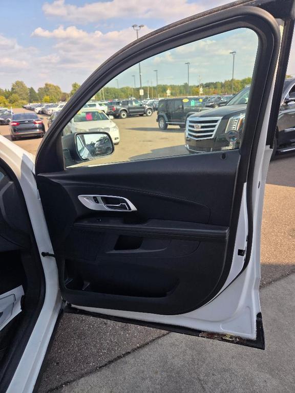 used 2016 Chevrolet Equinox car, priced at $6,995