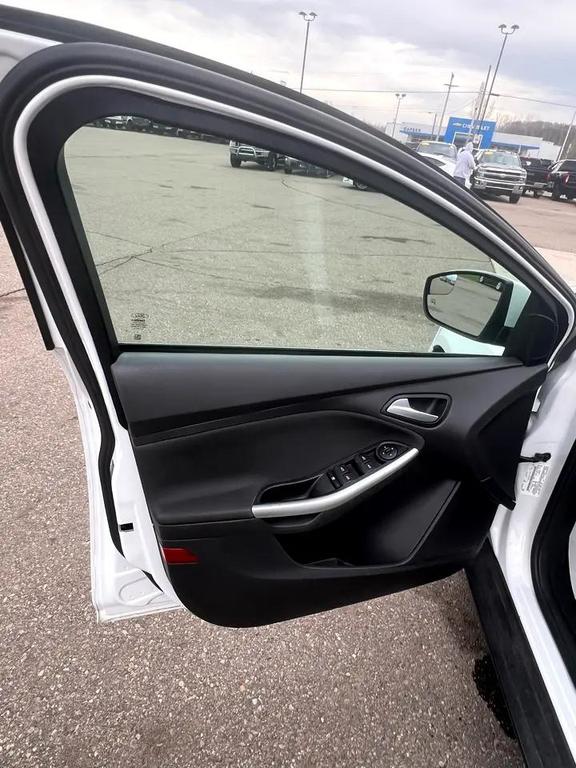 used 2014 Ford Focus car, priced at $3,995