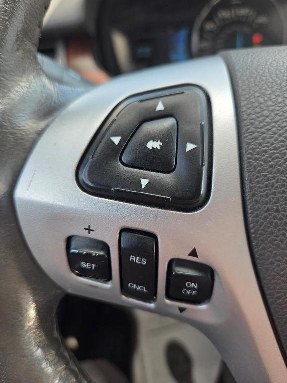 used 2013 Ford Edge car, priced at $4,995