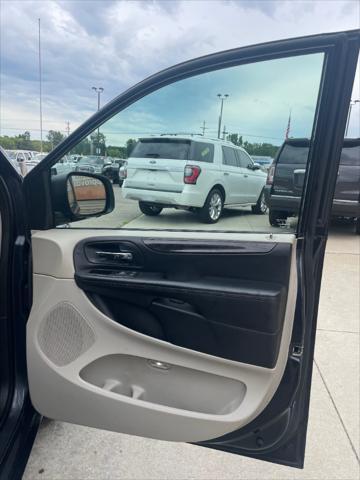 used 2014 Dodge Grand Caravan car, priced at $5,995