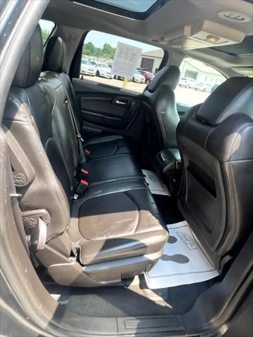 used 2012 Chevrolet Traverse car, priced at $3,995