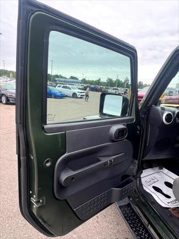 used 2009 Jeep Wrangler Unlimited car, priced at $8,995
