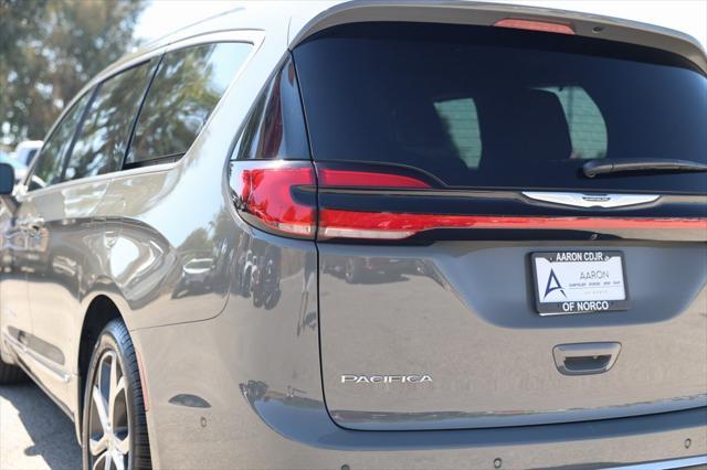 new 2024 Chrysler Pacifica car, priced at $53,925