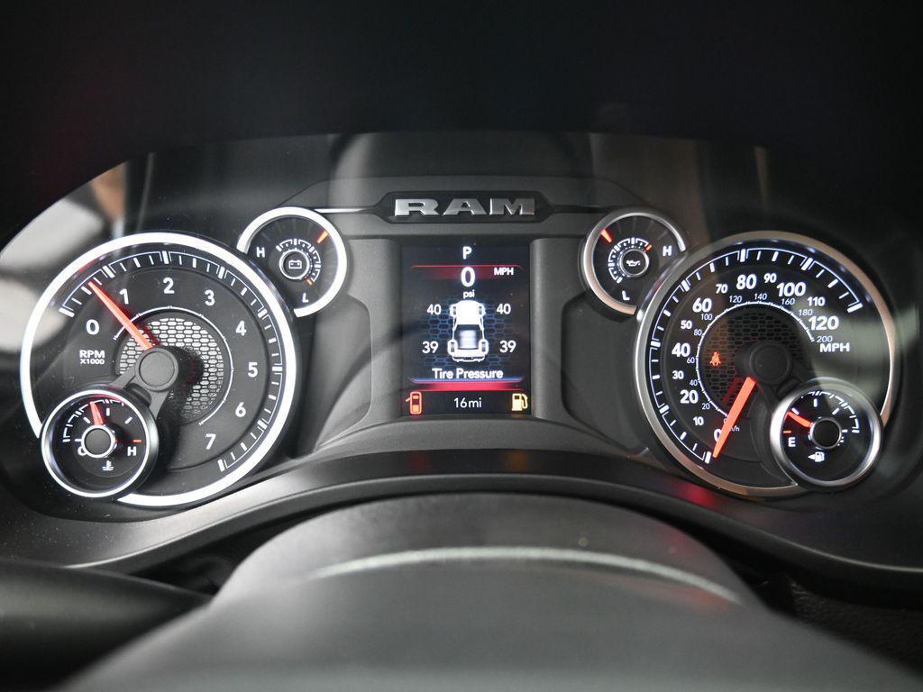 new 2025 Ram 1500 car, priced at $47,595