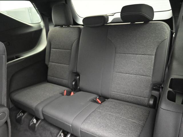 used 2025 Chevrolet Traverse car, priced at $37,195