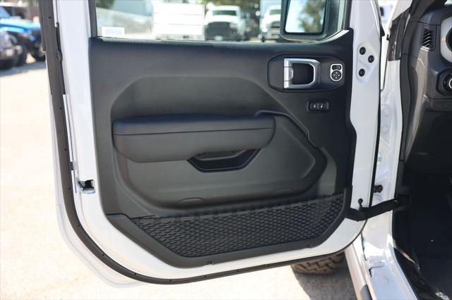 new 2025 Jeep Wrangler car, priced at $51,480