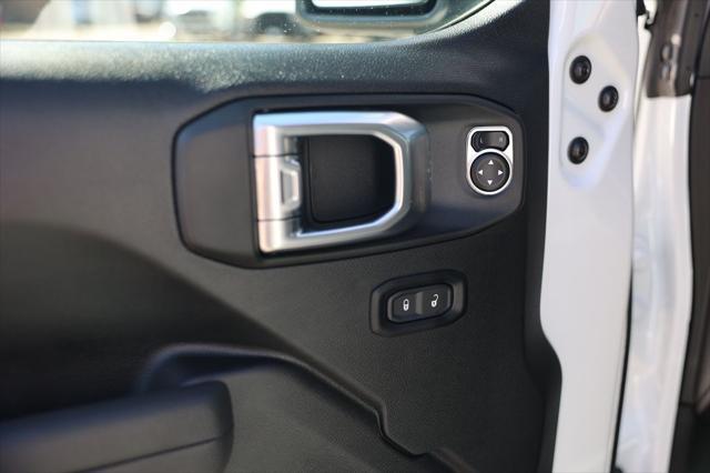 new 2025 Jeep Wrangler car, priced at $51,480