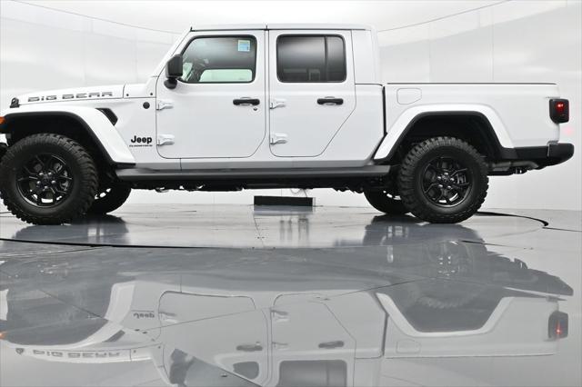 new 2025 Jeep Gladiator car, priced at $48,718