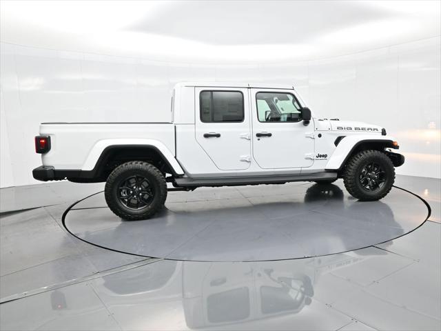 new 2025 Jeep Gladiator car, priced at $48,718