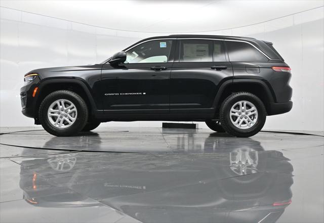new 2025 Jeep Grand Cherokee car, priced at $34,875