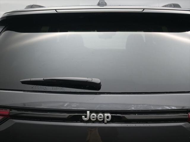 new 2025 Jeep Grand Cherokee car, priced at $39,970