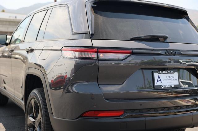 new 2024 Jeep Grand Cherokee car, priced at $40,670