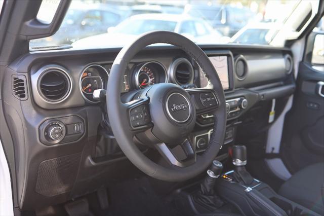 new 2023 Jeep Gladiator car, priced at $53,290