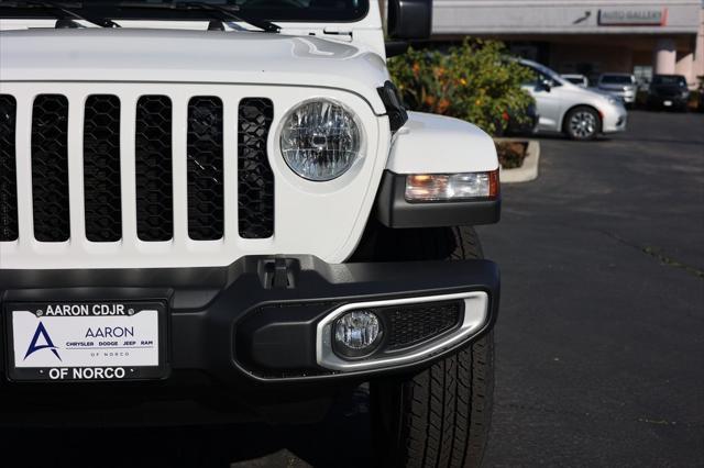 new 2023 Jeep Gladiator car, priced at $53,290