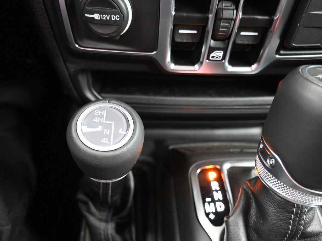 new 2025 Jeep Gladiator car, priced at $41,650