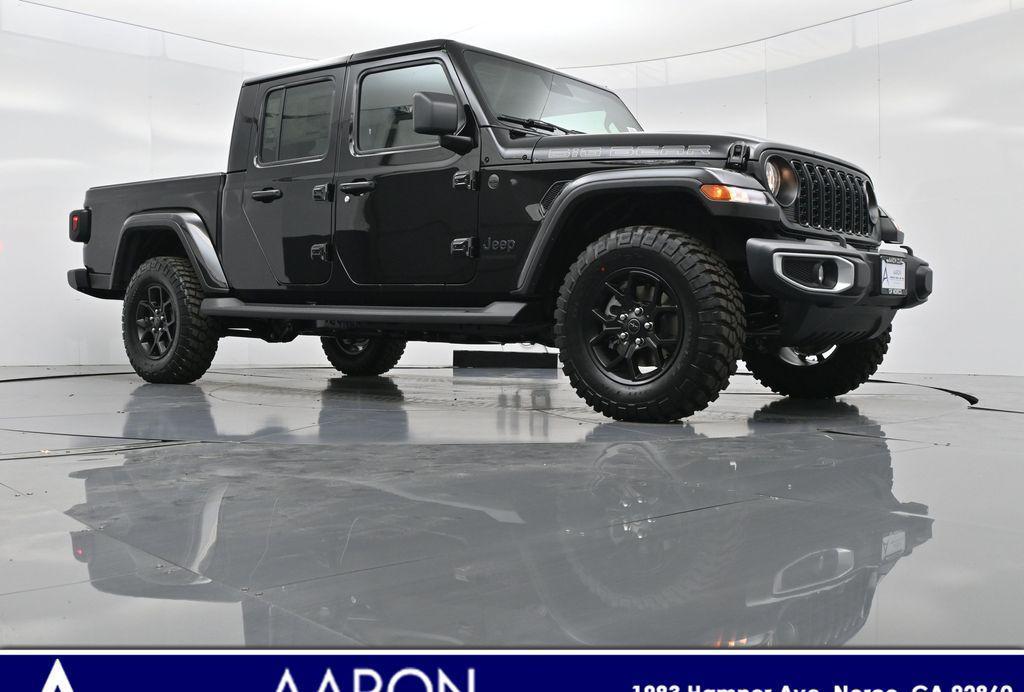 new 2025 Jeep Gladiator car, priced at $43,590