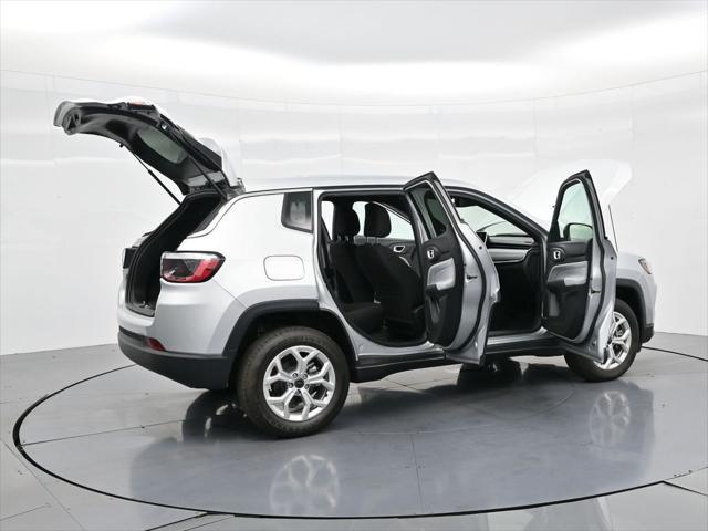 new 2025 Jeep Compass car, priced at $26,935