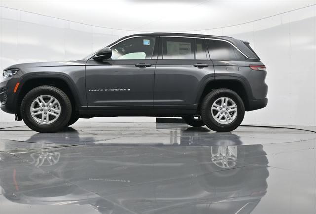 new 2025 Jeep Grand Cherokee car, priced at $32,875