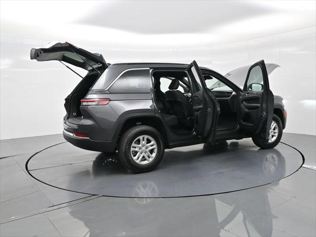 new 2025 Jeep Grand Cherokee car, priced at $32,875
