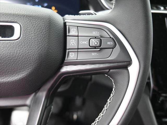 new 2025 Jeep Grand Cherokee car, priced at $32,875