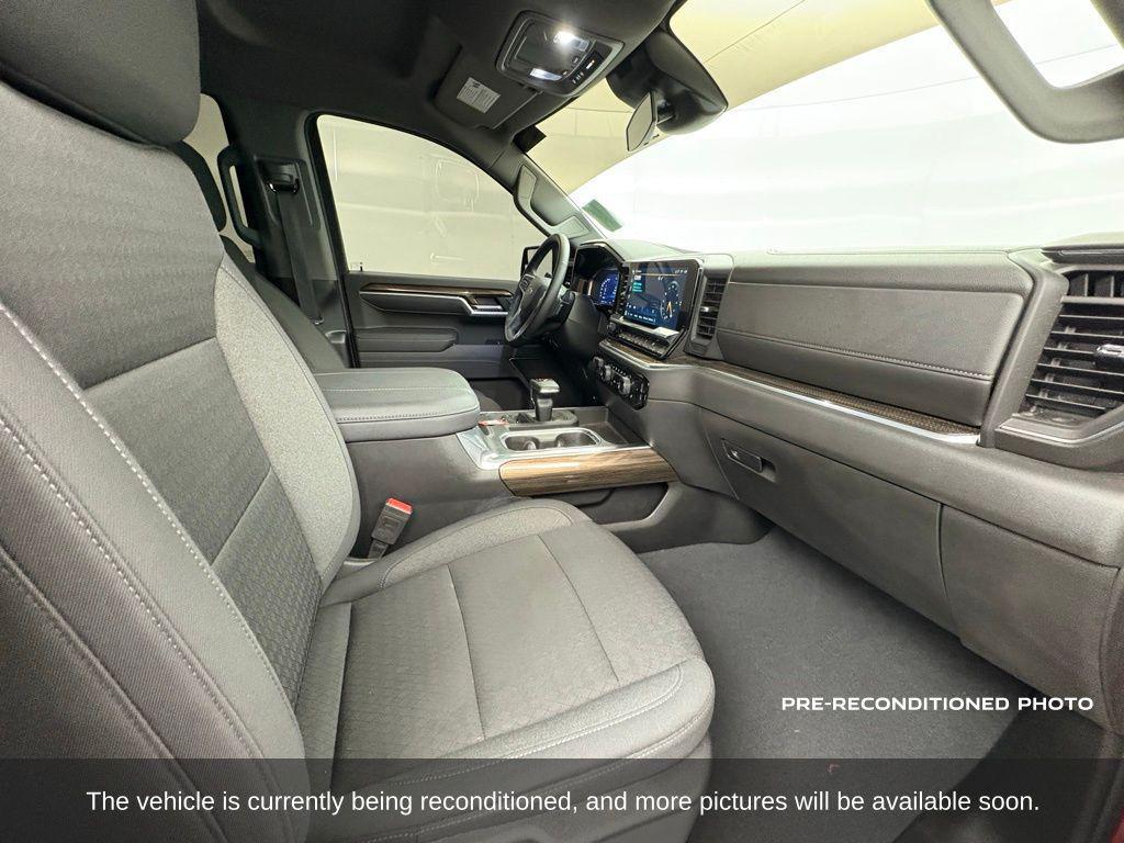 used 2025 Chevrolet Silverado 1500 car, priced at $49,089