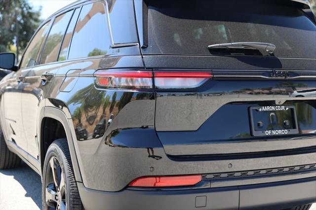 new 2024 Jeep Grand Cherokee car, priced at $40,825